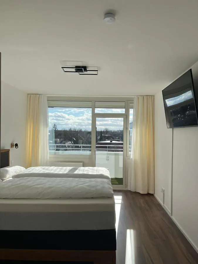 City Apartment - Laim - Mountain View 0*, München