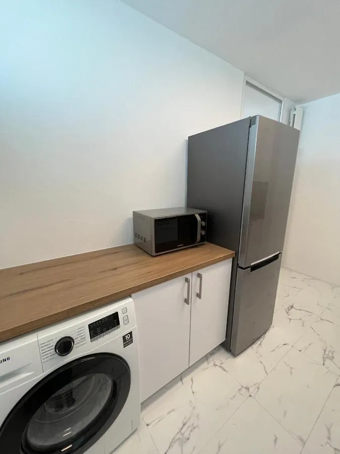 City Apartment - Laim - Mountain View 0*, ミュンヘン